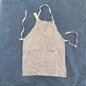 Odette Williams Kid’s Linen Apron (from Anthropologie)